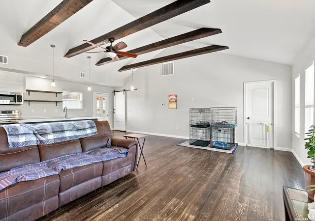 Photo 3 of Sale Pending at 159 County Rd 641, Hondo, TX 78861 | MLS# 2010301 | Listing updated on 2026-08-28