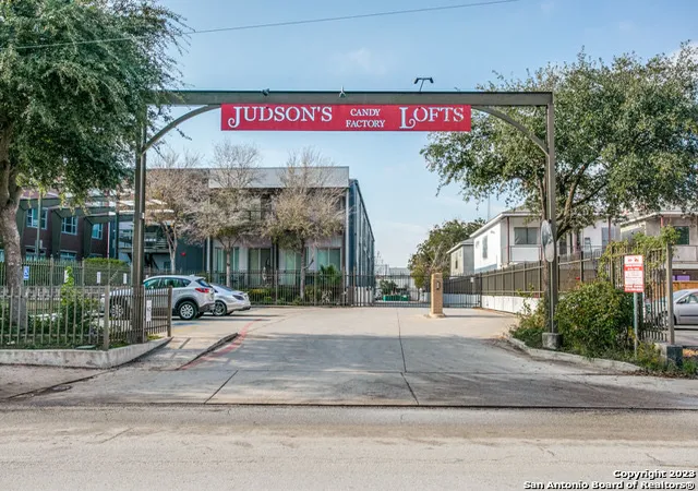 1st image of 831 S Flores #2212, San Antonio, TX 78204 | MLS# 2010314
