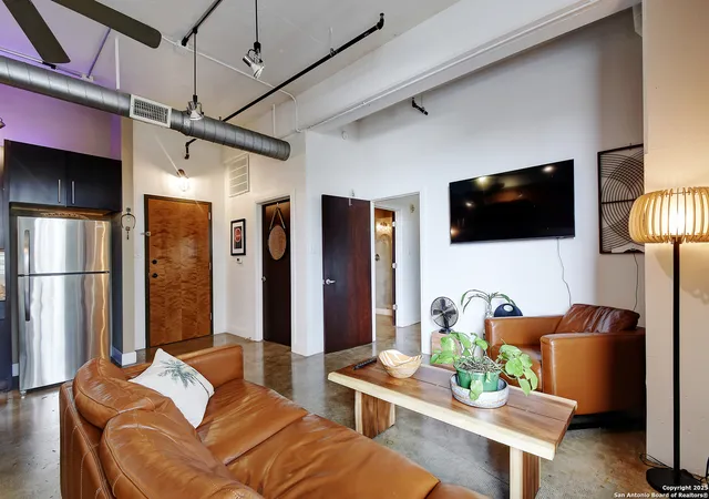 Photo 3 of Condo for sale at 831 S Flores #2212, San Antonio, TX 78204 | MLS# 2010314 | Listing updated on 2026-08-31
