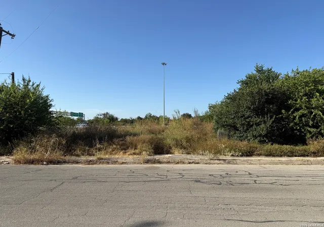 2nd image of 224 Guanajuato, San Antonio, TX 78237 | MLS# 2010339