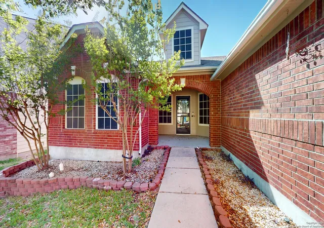 Photo 2 of Sale Pending at 161 Glen Eagles, Cibolo, TX 78108 | MLS# 2010343 | Listing updated on 2026-08-29