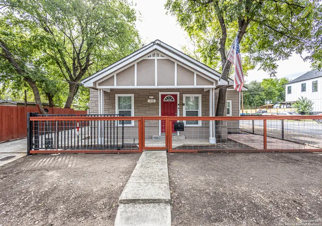 1st image of 1202 N Center, San Antonio, TX 78202 | MLS# 2010349
