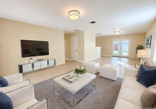 2nd image of 9656 Shorebird Ln, San Antonio, TX 78245 | MLS# 2010350