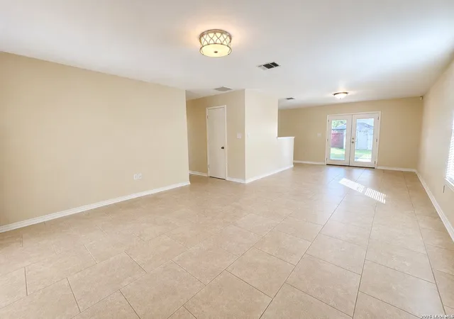 3rd image of 9656 Shorebird Ln, San Antonio, TX 78245 | MLS# 2010350