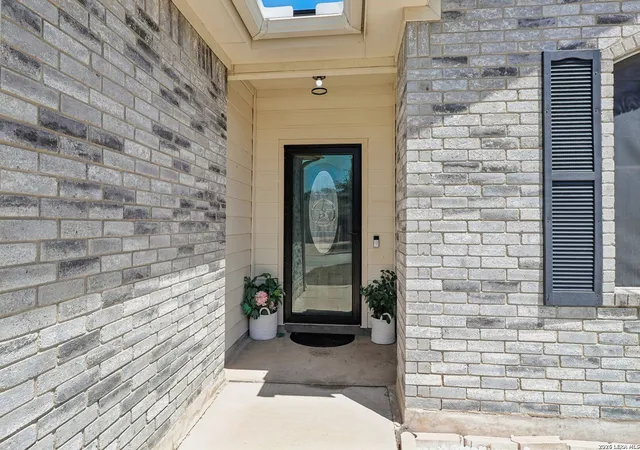 2nd image of 2804 Don Hill Ln, Taylor, TX 76574 | MLS# 2010353