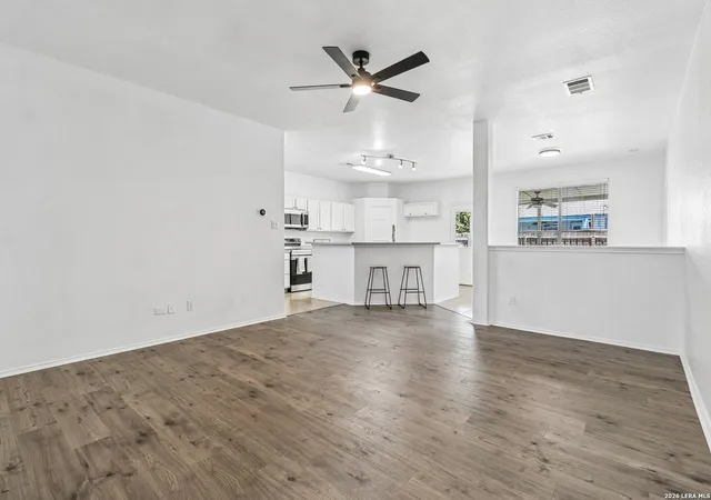 5th image of 2804 Don Hill Ln, Taylor, TX 76574 | MLS# 2010353