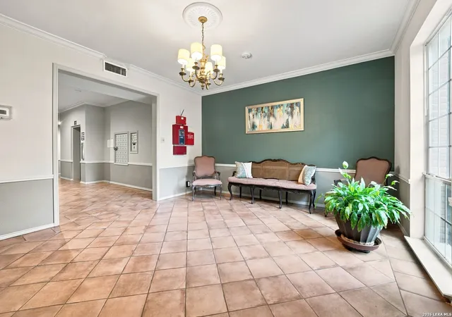 2nd image of 7709 Broadway #323, San Antonio, TX 78209 | MLS# 2010355
