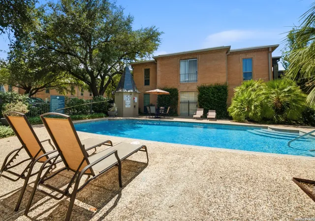 Photo 2 of Condo for sale at 7709 Broadway #323, San Antonio, TX 78209 | MLS# 2010355 | Listing updated on 2026-09-11