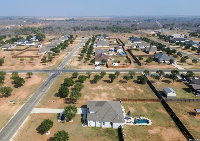 2nd image of 165 E Medium Meadow Dr, Lytle, TX 78052 | MLS# 2010360