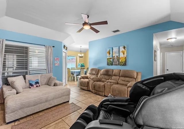 Photo 4 of Single family home for sale at 15225 Barataria Dr, Corpus Christi, TX 78418 | MLS# 2010391 | Listing updated on 2026-08-31