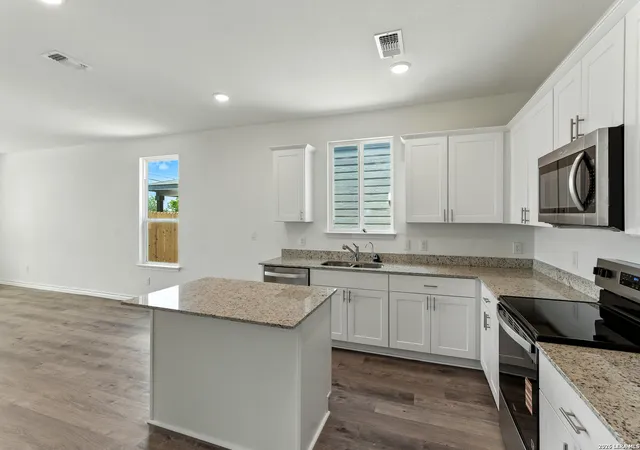 Photo 3 of Single family home for sale at 8369 Hamrick Circle, San Antonio, TX 78252 | MLS# 2010396 | Listing updated on 2026-09-13