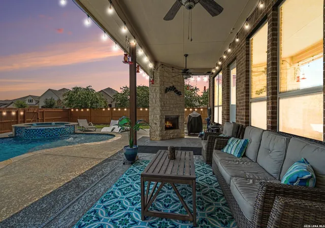 2nd image of 904 Carriage Loop, New Braunfels, TX 78132 | MLS# 2010407