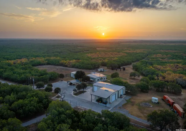 Photo 3 of House for sale at 5775 County Road 308, Orange Grove, TX 78373 | MLS# 2010414 | Listing updated on 2026-08-31