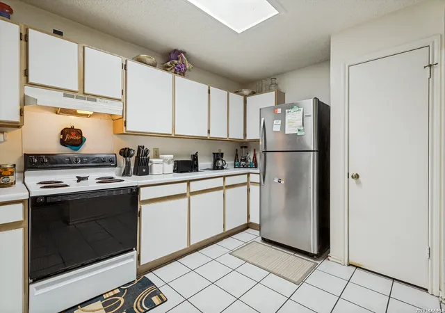 Photo 3 of Single family home for sale at 7739 Claridge, San Antonio, TX 78250 | MLS# 2010415 | Listing updated on 2026-08-31