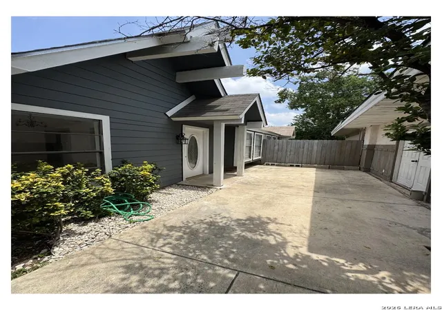 4th image of 9611 Simplicity Dr, San Antonio, TX 78245 | MLS# 2010417