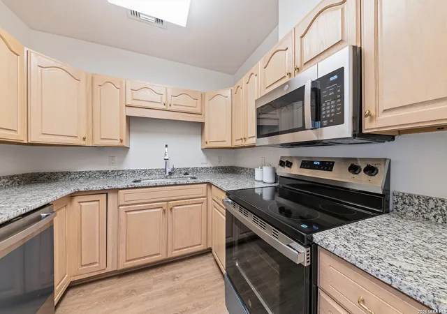 Photo 2 of Condo for sale at 1 Towers Park Ln #1703, San Antonio, TX 78209 | MLS# 2010420 | Listing updated on 2026-08-31