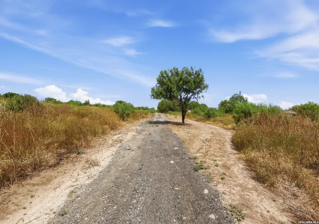 4th image of 16818 S Us Hwy 281, San Antonio, TX 78221 | MLS# 2010430