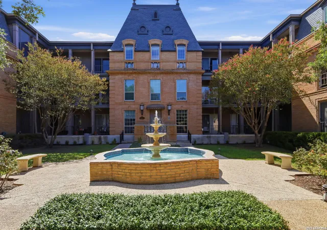 25th image of 7711 Broadway #32C, San Antonio, TX 78209 | MLS# 2010442