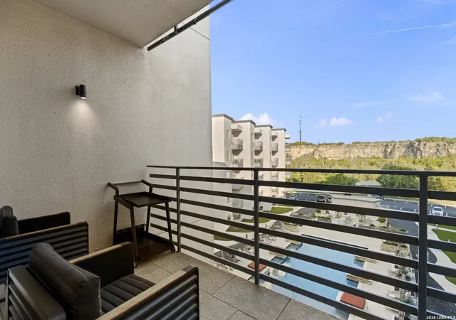2nd image of 17902 La Cantera Pkwy, San Antonio, TX 78257