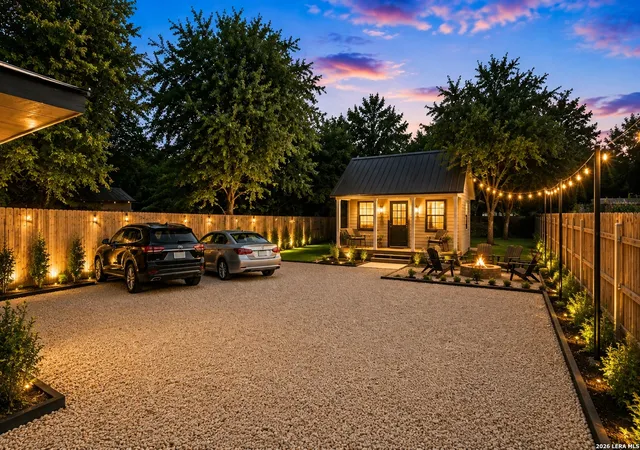 Photo 3 of Single family home for sale at 205 Mistletoe St, Fredericksburg, TX 78624 | MLS# 2011527 | Listing updated on 2026-09-24