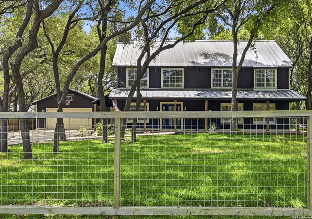 Photo 3 of Single family home for sale at 8806 Shoshoni Trl, San Antonio, TX 78255 | MLS# 2012783 | Listing updated on 2026-09-17