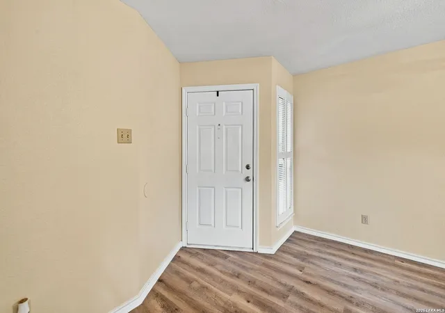 Photo 3 of Sale Pending at 9312 Dover Rdg, San Antonio, TX 78250 | MLS# 2012796 | Listing updated on 2026-09-15