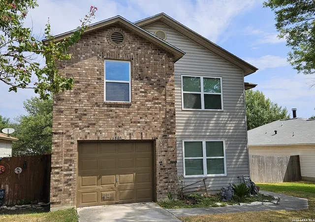 Photo 1 of Single family home for sale at 6803 Honeyridge Ln, San Antonio, TX 78239 | MLS# 2012798 | Listing updated on 2026-09-11