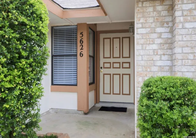 Photo 3 of Sale Pending at 5626 Timber Wagon, San Antonio, TX 78250 | MLS# 2012801 | Listing updated on 2026-09-17