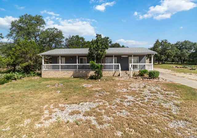 Photo 1 of Single family home for sale at 2123 Cyn Lake Dr, Canyon Lake, TX 78133 | MLS# 2012810 | Listing updated on 2026-09-11