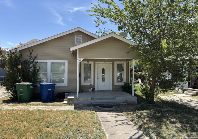 Photo 1 of Single family home for sale at 1132 W Rosewood Ave, San Antonio, TX 78201 | MLS# 2012818 | Listing updated on 2026-09-29