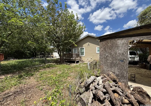 Photo 17 of Single family home for sale at 1132 W Rosewood Ave, San Antonio, TX 78201 | MLS# 2012818 | Listing updated on 2026-09-29