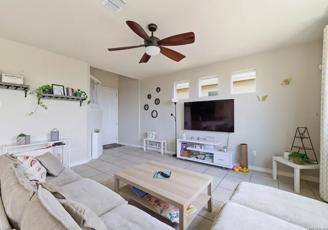 Photo 4 of Single family home for sale at 21742 Andrews Gdn, San Antonio, TX 78258 | MLS# 2012819 | Listing updated on 2026-09-15