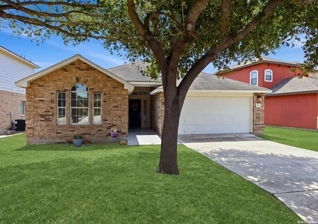 Photo 4 of Single family home for sale at 1106 Seven Iron Way, San Antonio, TX 78221 | MLS# 2012831 | Listing updated on 2026-09-11