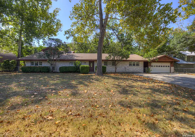Photo 4 of Single family home for sale at 1380 Ponderosa Dr, New Braunfels, TX 78132 | MLS# 2012834 | Listing updated on 2026-09-11