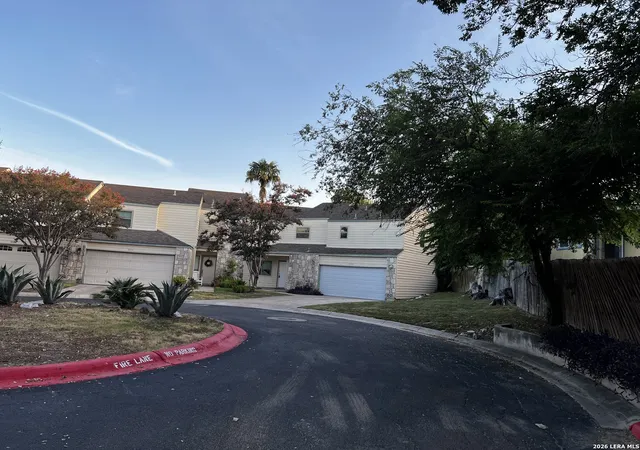 Photo 3 of Single family home for sale at 8573 Echo Crk Ln, San Antonio, TX 78240 | MLS# 2012846 | Listing updated on 2026-09-11
