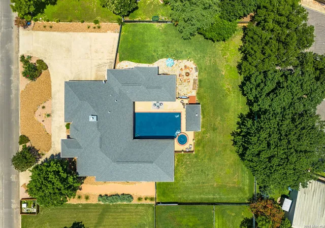 Photo 1 of Single family home for sale at 516 Winged Ft, Kerrville, TX 78028 | MLS# 2012851 | Listing updated on 2026-09-11