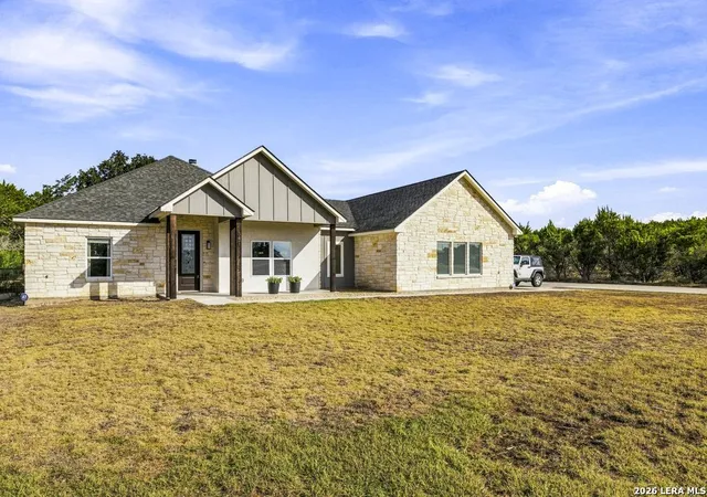 Photo 1 of Single family home for sale at 341 Park Rd, Bandera, TX 78003 | MLS# 2012855 | Listing updated on 2026-09-11