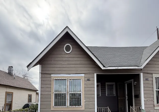Photo 2 of Multi family home for sale at 2236 N Interstate 35, San Antonio, TX 78208 | MLS# 2012867 | Listing updated on 2026-09-11