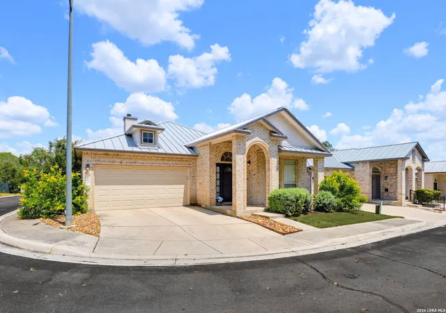 Photo 2 of Single family home for sale at 27 Fonthill Way, San Antonio, TX 78218 | MLS# 2012873 | Listing updated on 2026-09-11
