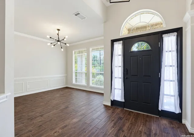 Photo 3 of Single family home for sale at 27 Fonthill Way, San Antonio, TX 78218 | MLS# 2012873 | Listing updated on 2026-09-11