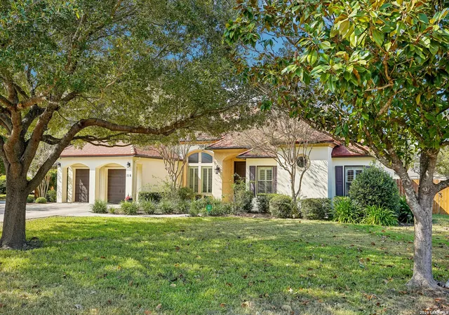 Photo 3 of Single family home for sale at 116 Las Brisas Blvd, Seguin, TX 78155 | MLS# 2012908 | Listing updated on 2026-09-11