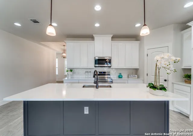 Photo 4 of Single family home for sale at 130 Frank Jones, Blanco, TX 78606 | MLS# 2012909 | Listing updated on 2026-09-11