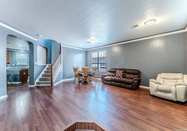 Photo 2 of Single family home for sale at 7219 Albany Rdg, San Antonio, TX 78250 | MLS# 2012918 | Listing updated on 2026-09-11