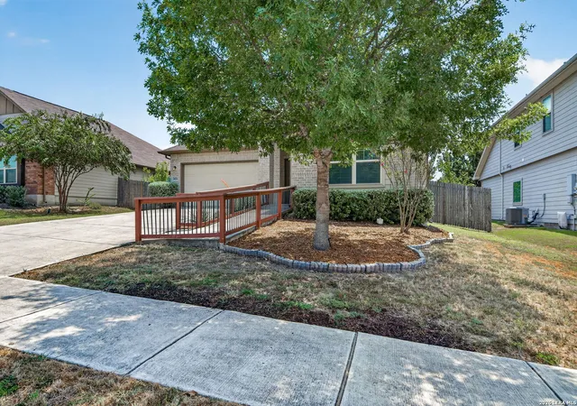 Photo 3 of Single family home for sale at 4624 Split Oak Rd, Cibolo, TX 78108 | MLS# 2012932 | Listing updated on 2026-09-14
