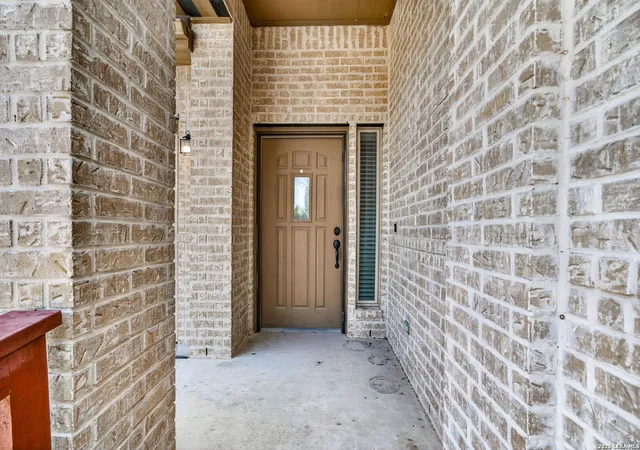 Photo 4 of Single family home for sale at 4624 Split Oak Rd, Cibolo, TX 78108 | MLS# 2012932 | Listing updated on 2026-09-14