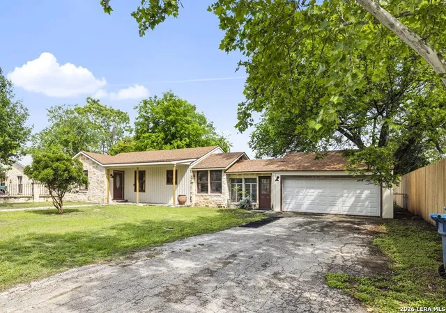 Photo 1 of Single family home for sale at 111 N Lewis Ave, Kerrville, TX 78028 | MLS# 2012946 | Listing updated on 2026-09-11