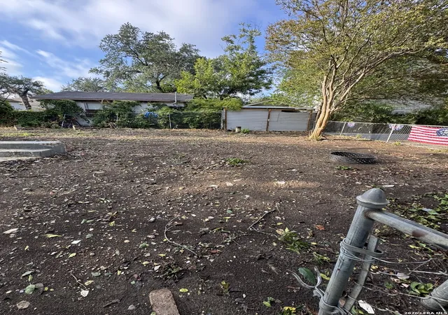 Photo 3 of Land for sale at 224 Alexander Ave, San Antonio, TX 78201 | MLS# 2012954 | Listing updated on 2026-09-11