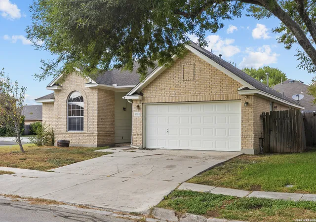 Photo 3 of Single family home for sale at 9703 Copper Oak, Converse, TX 78109 | MLS# 2013000 | Listing updated on 2026-09-11