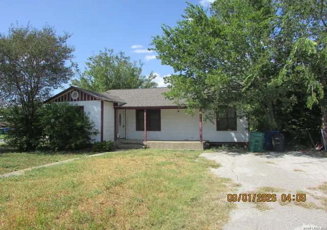 Photo 3 of Single family home for sale at 415 Hermine, San Antonio, TX 78212 | MLS# 2013024 | Listing updated on 2026-09-11