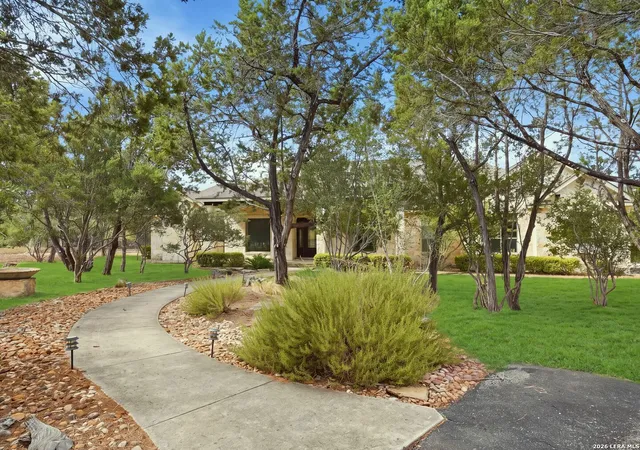 Photo 3 of Single family home for sale at 104 Auburn Xing, Boerne, TX 78006 | MLS# 2017217 | Listing updated on 2026-09-28